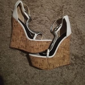White Wedges